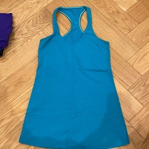 Lululemon workout top